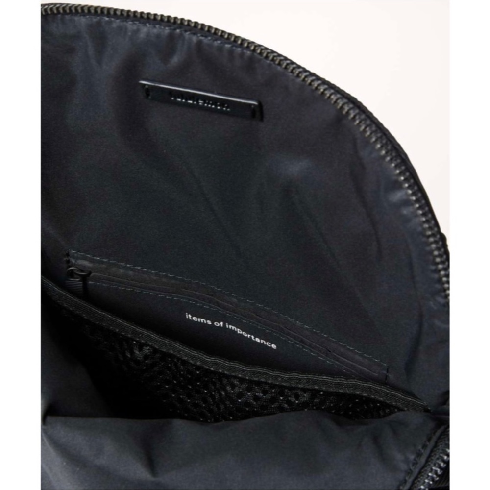 Special Edition! Very Rare! Lululemon Festival Bag II Denim Black - Picture 4 of 14